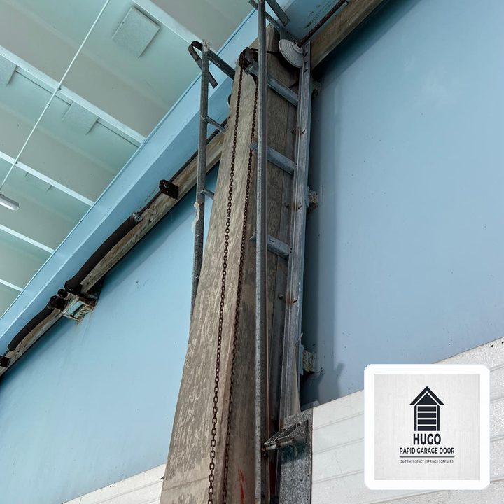 Hugo Rapid Garage Door Dispatch in Malden (Medford Area): Heavy-Duty EPDM Perimeter & Bottom Seal Weatherproofing - Malden, MA